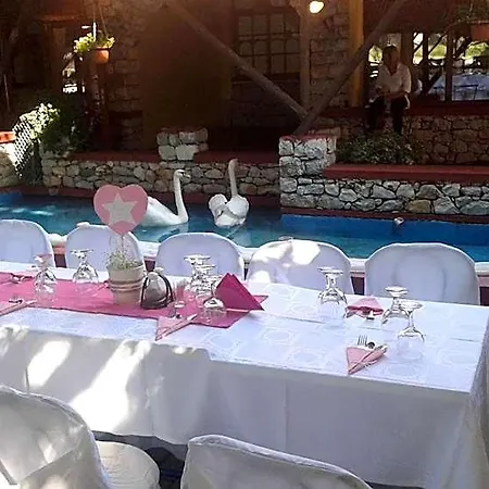 Lydia Hotel 2*